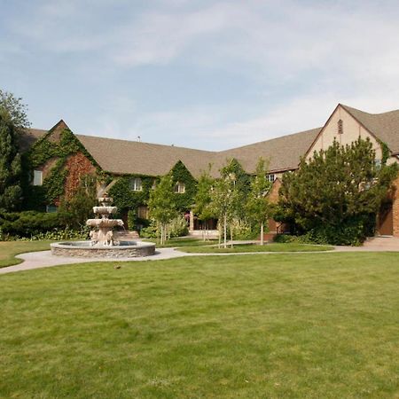 Black Swan Inn Luxurious Theme Rooms Pocatello Esterno foto