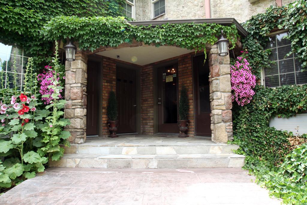 Black Swan Inn Luxurious Theme Rooms Pocatello Esterno foto